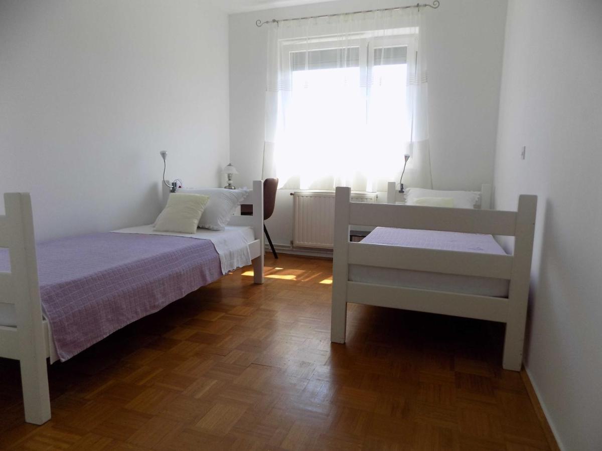 Apartman Borna Vrbnik  Exterior foto